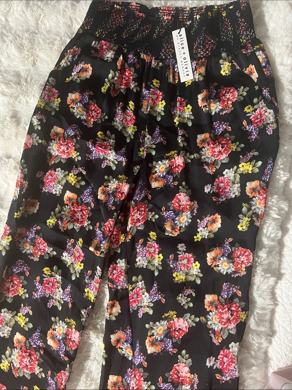 Alice + Olivia wide leg floral pants with tags